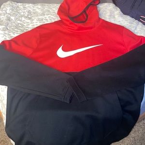 Extra large red and black dry fit men’s hoodie like new